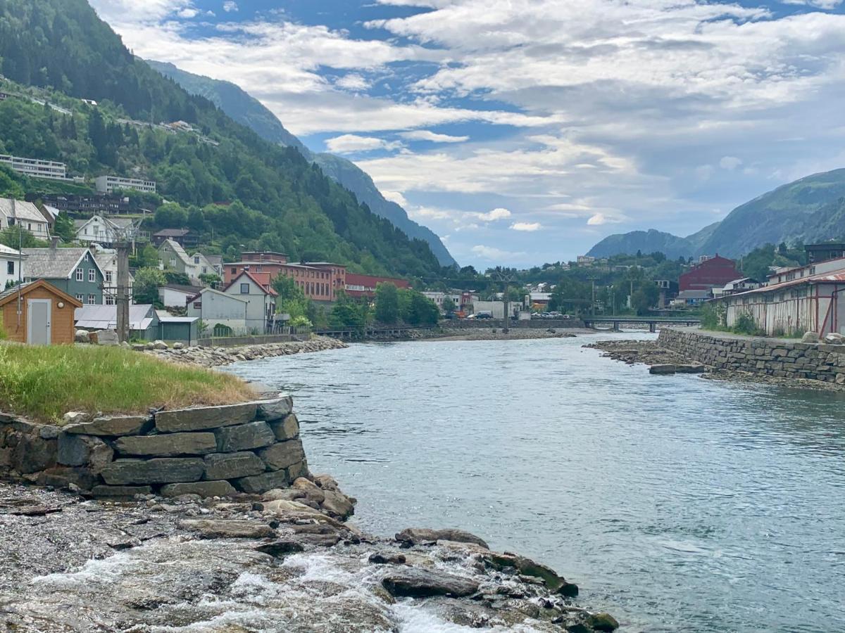 Trolltunga Fjordview Aparthotel Odda Exterior foto